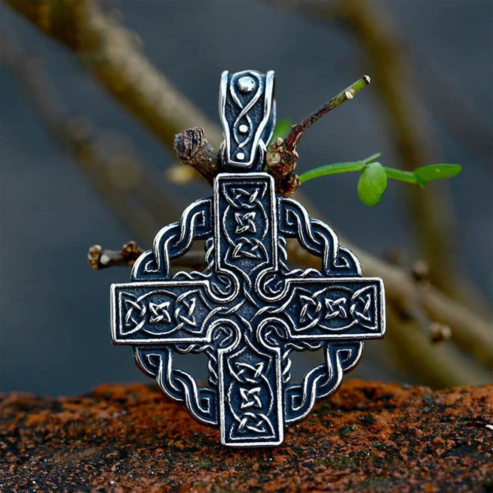 Moonattic necklace Prayer