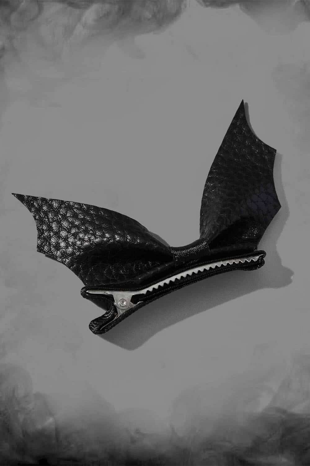 Romwe hair clip Vampyr - Image 2