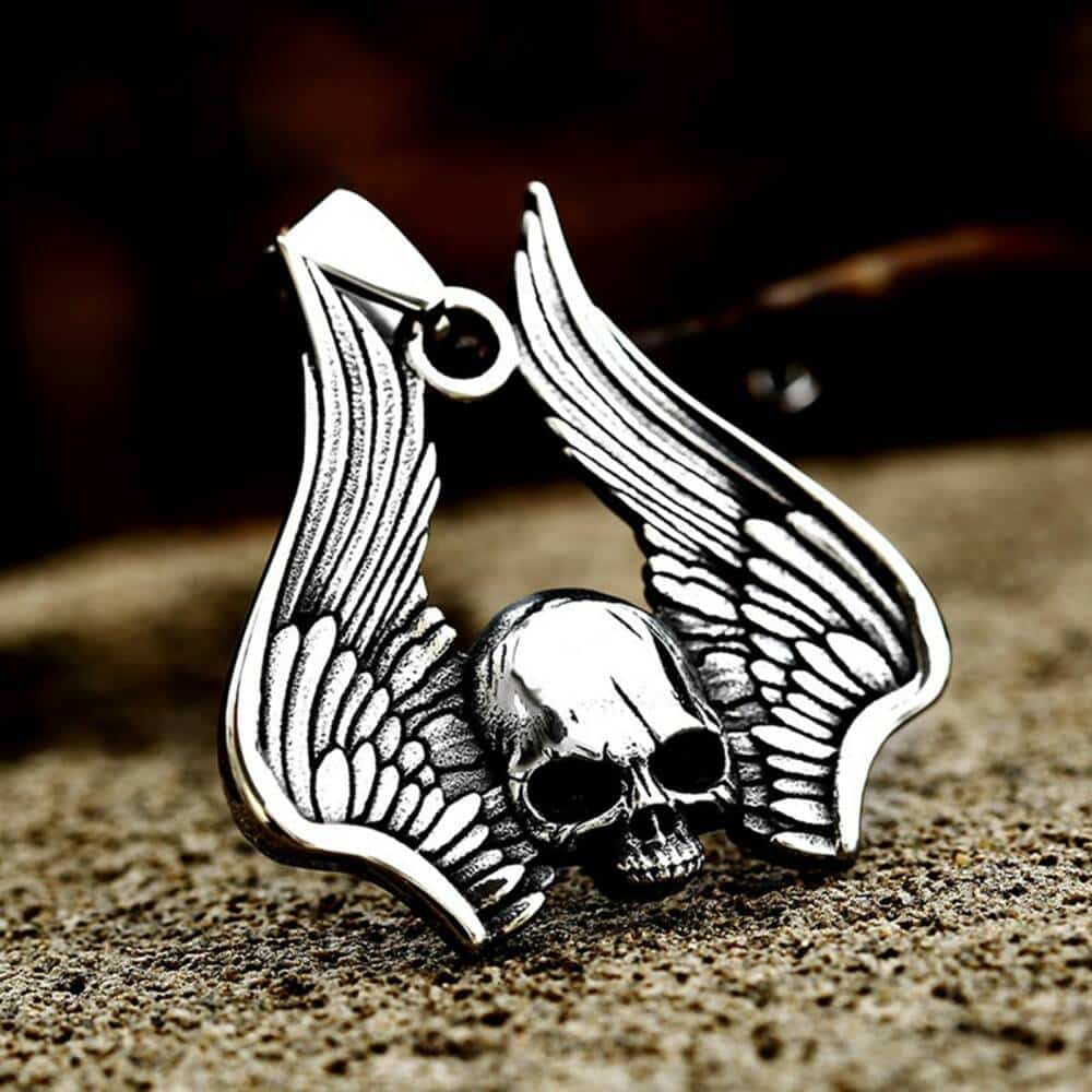 Moonattic Necklace Winged Skull