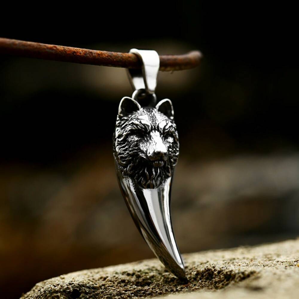 Moonattic necklace Wolftooth
