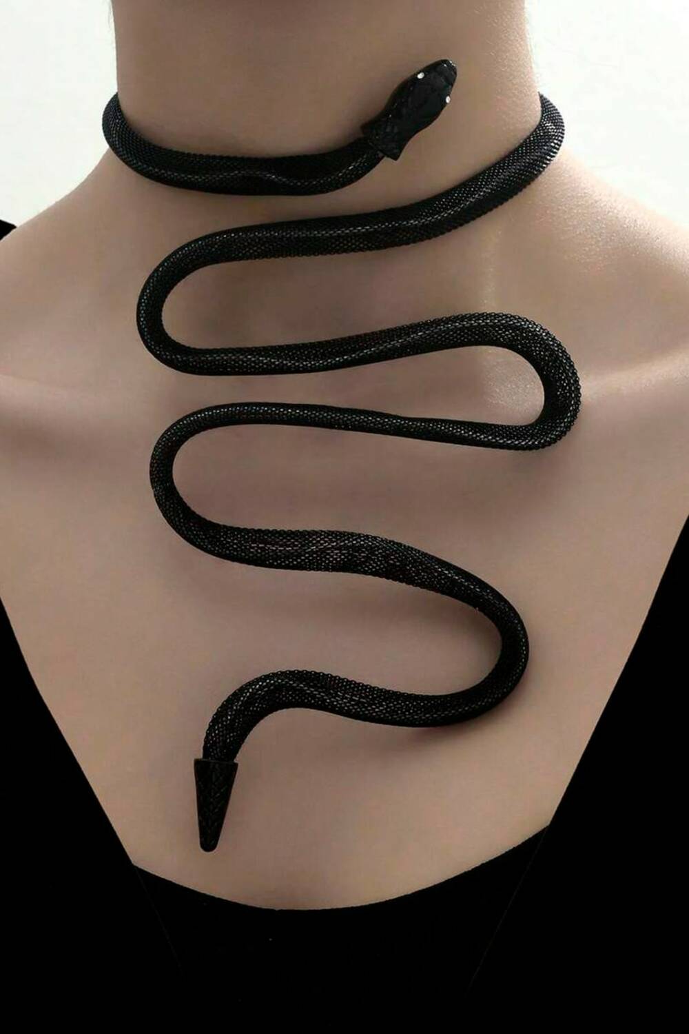 Mad Moonshine body chain Queen Cobra long