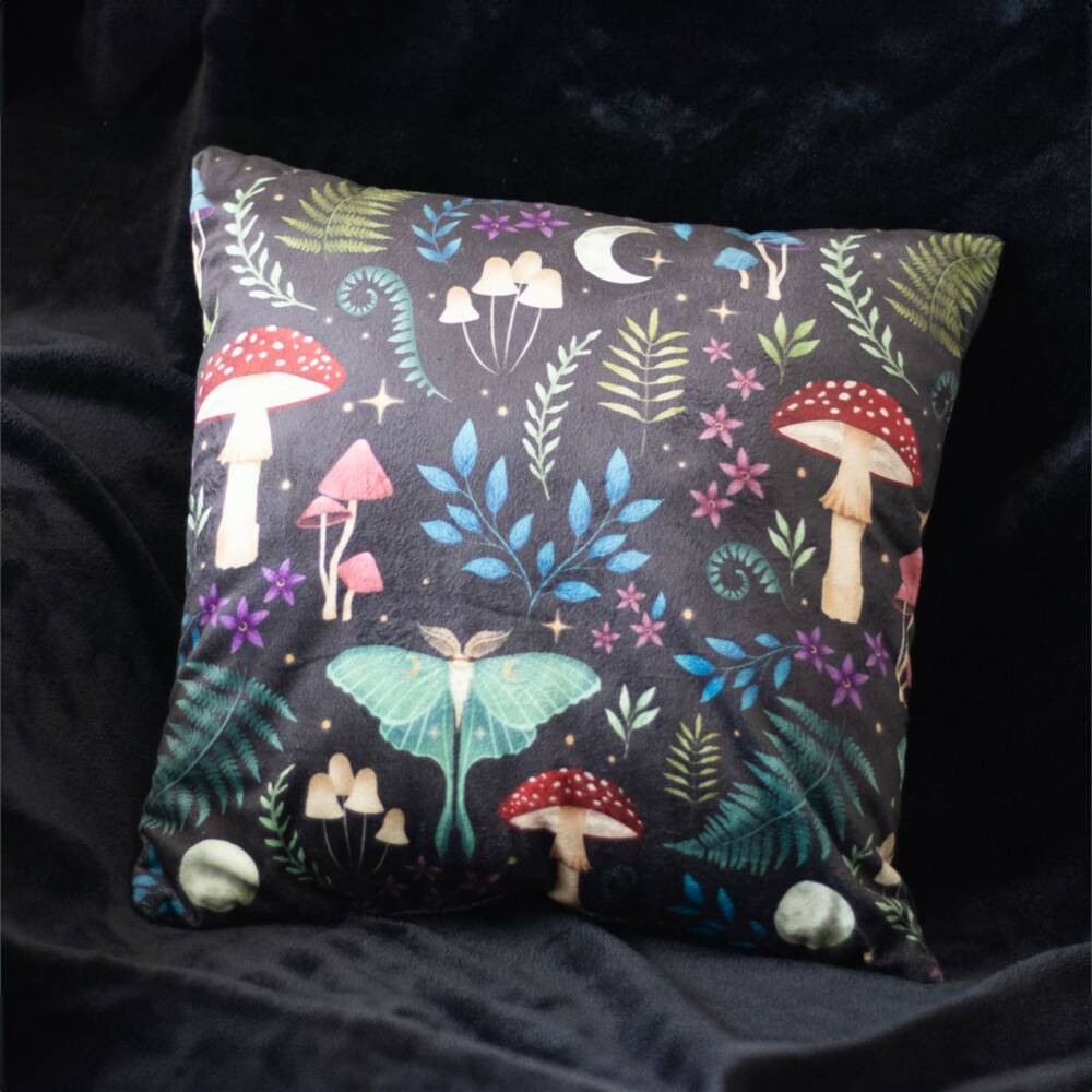 Spirit of Equinox cushion Dark Forest 35cm - Image 4