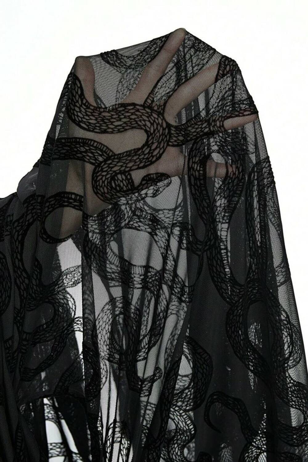 Romwe Top Eva's Curse - Image 3