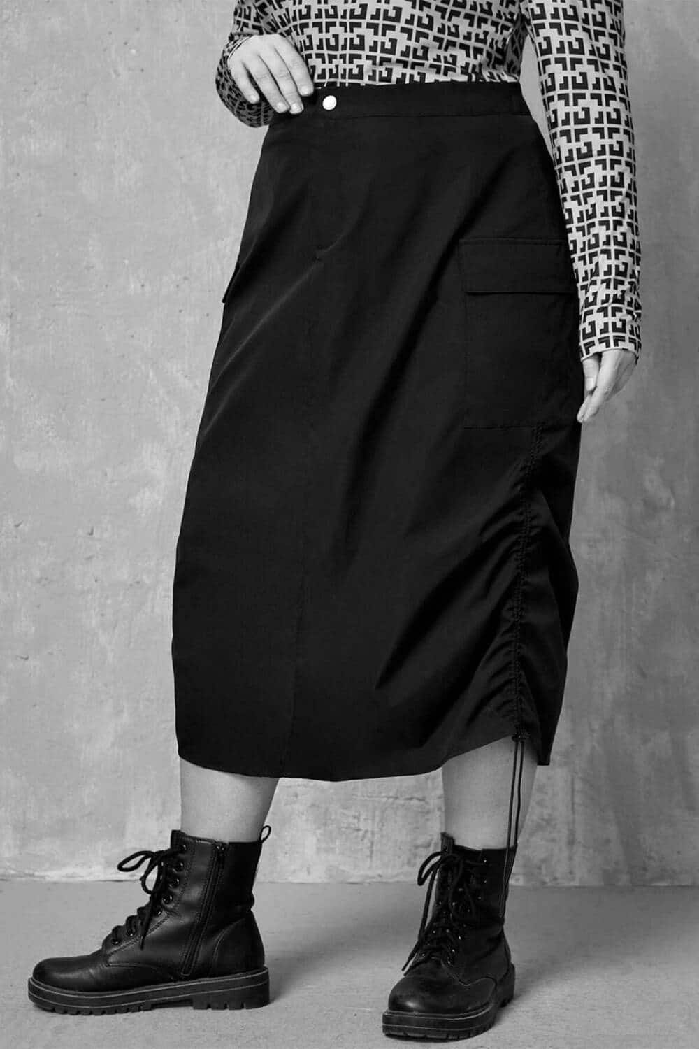 Mad Moonshine skirt Felegant - Image 3