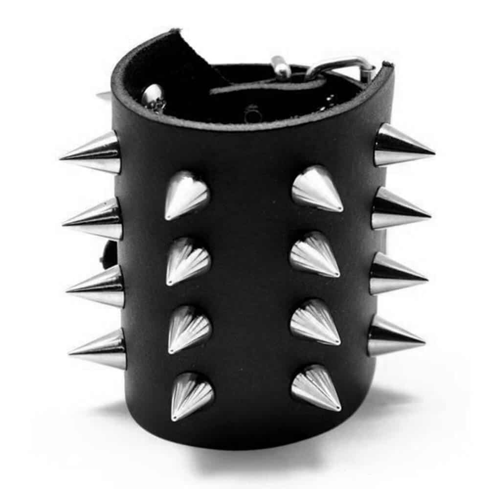 Moon Attic studded leather bracelet Four Cone Rivets