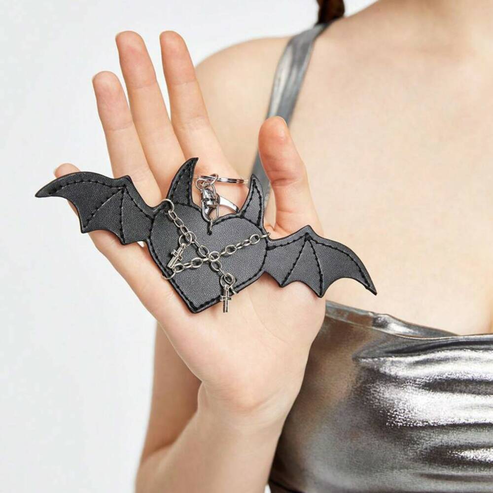 Romwe Chained Bat key ring