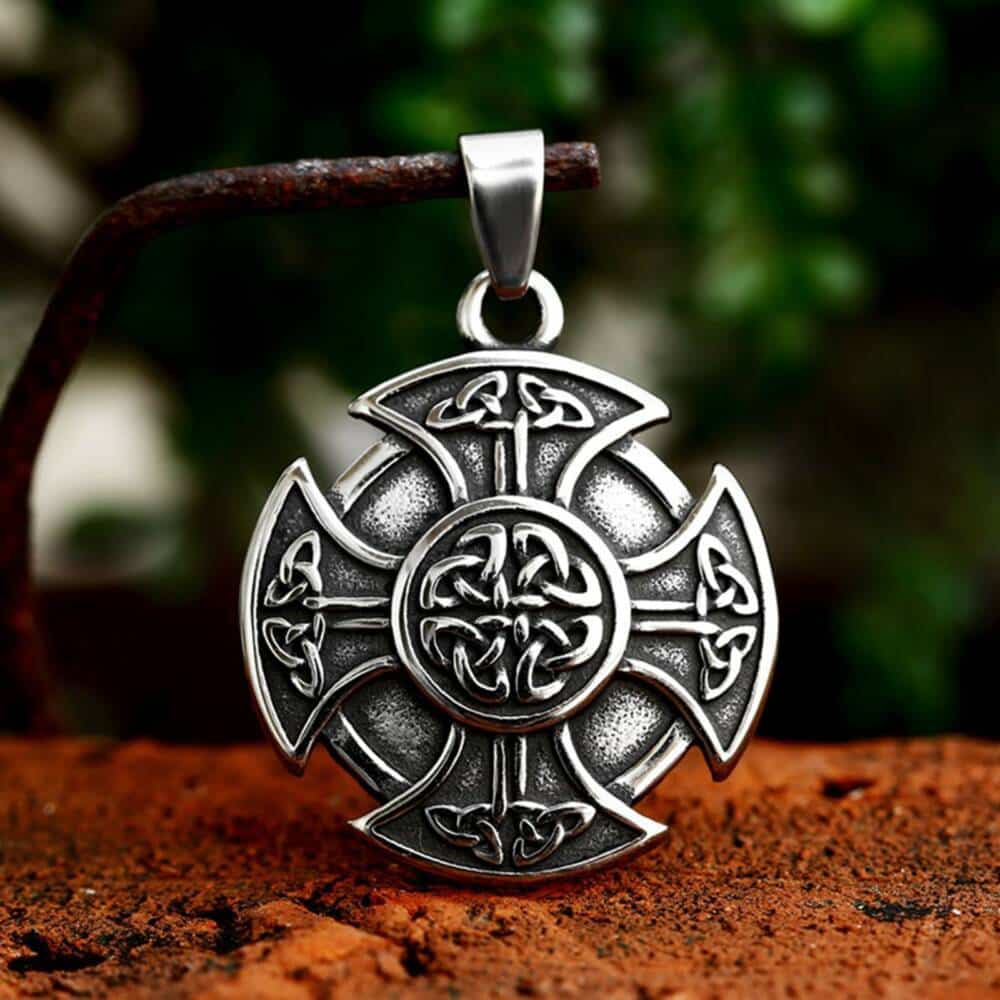 Moonattic Wheel of Fortune necklace