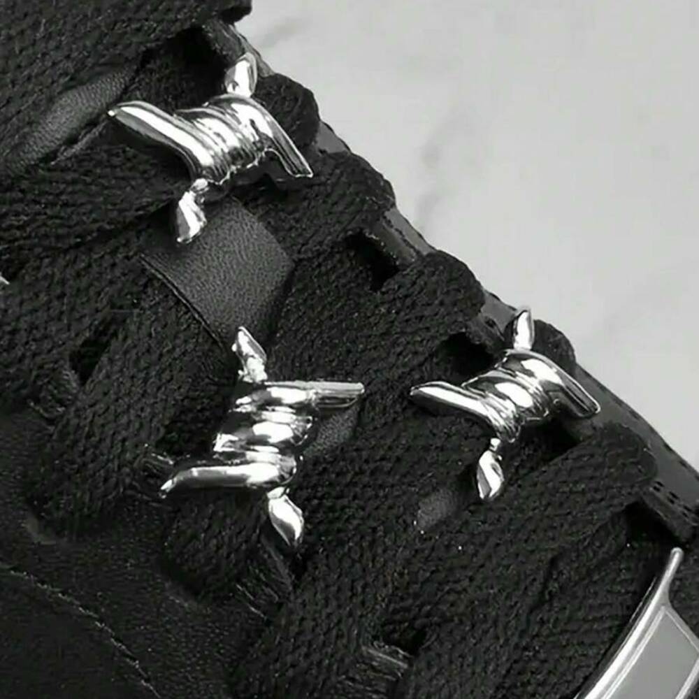 Mad Moonshine shoe tag barbed set