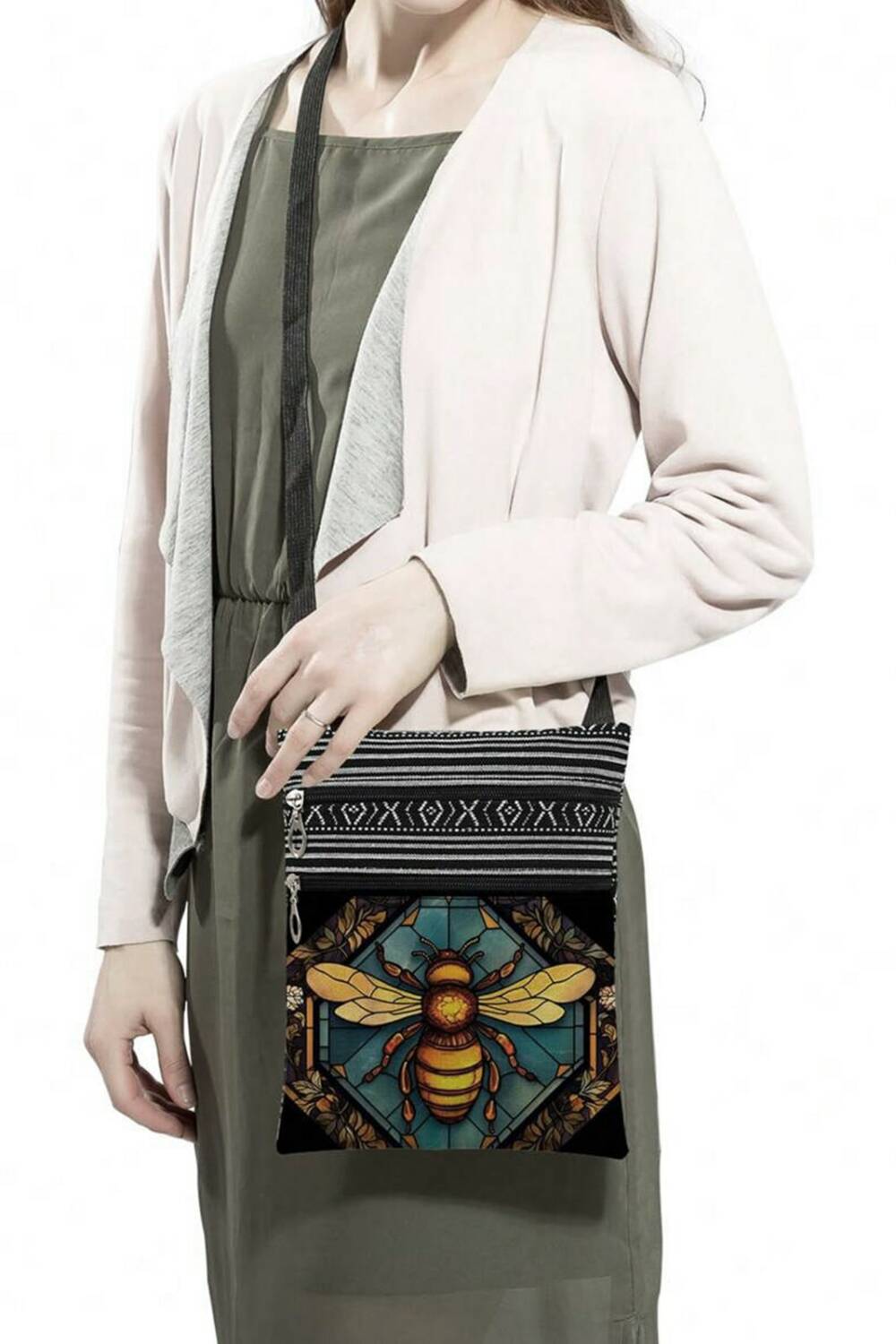 Mad Moonshine shoulder bag Honey Bee - Image 2