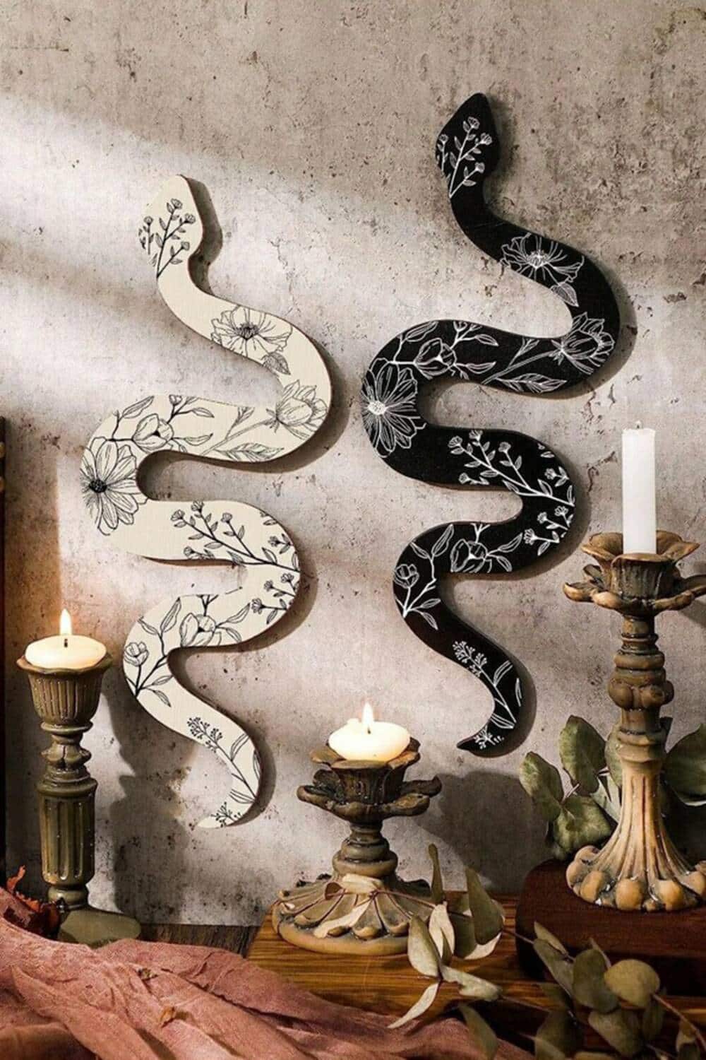 Mad Moonshine wall decoration Floral Snake