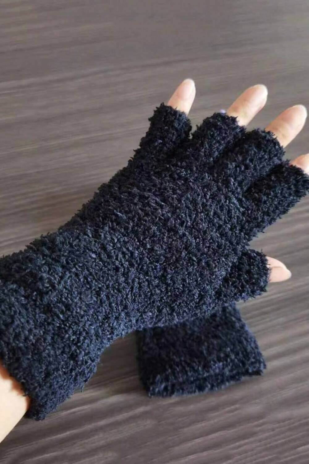 Mad Moonshine gloves Cozy