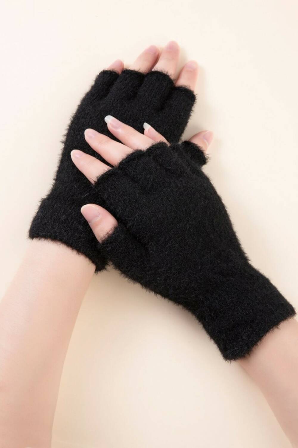 Mad Moonshine Fleecy gloves