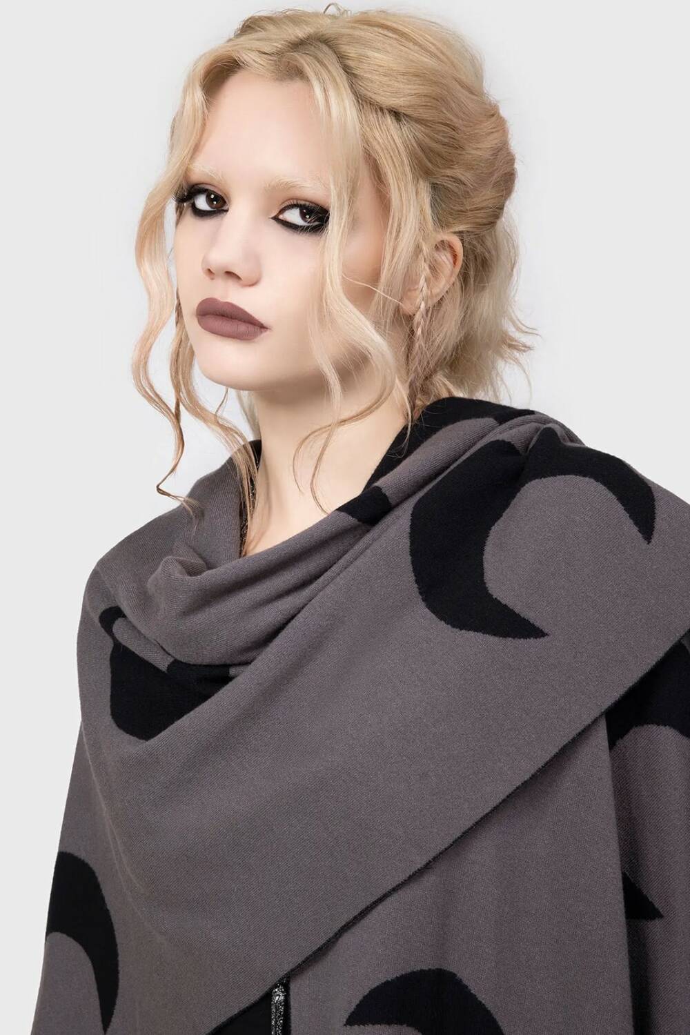 Killstar Lunaris throw - Image 3