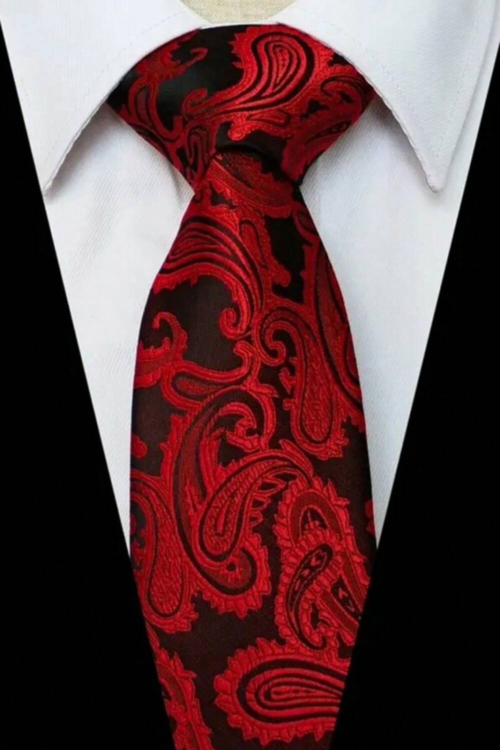Mad Moonshine tie Red Paisley
