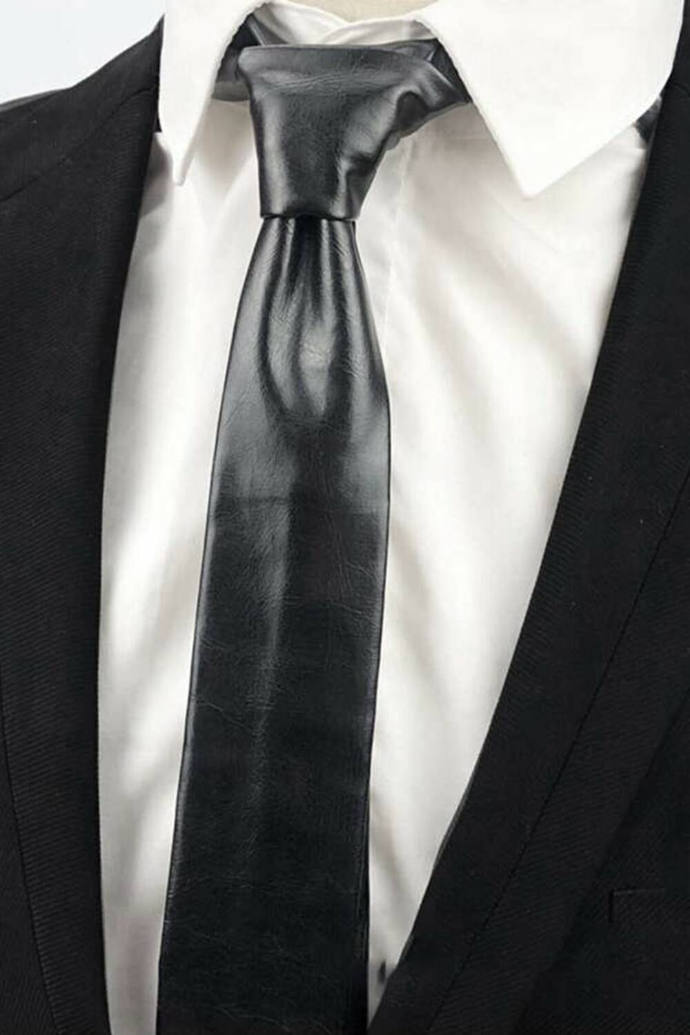 Mad Moonshine tie Tommy