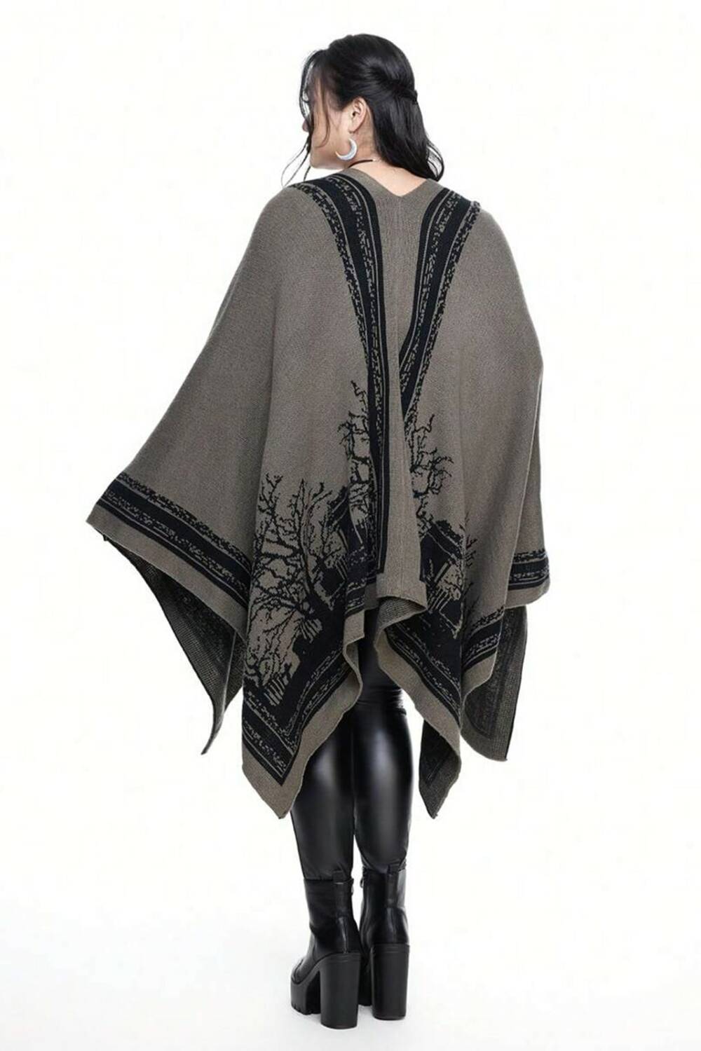 Romwe Poncho Cementario - Image 2