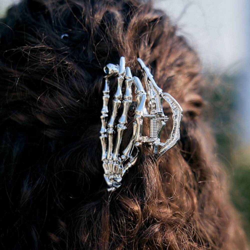 Romwe hair clip Death