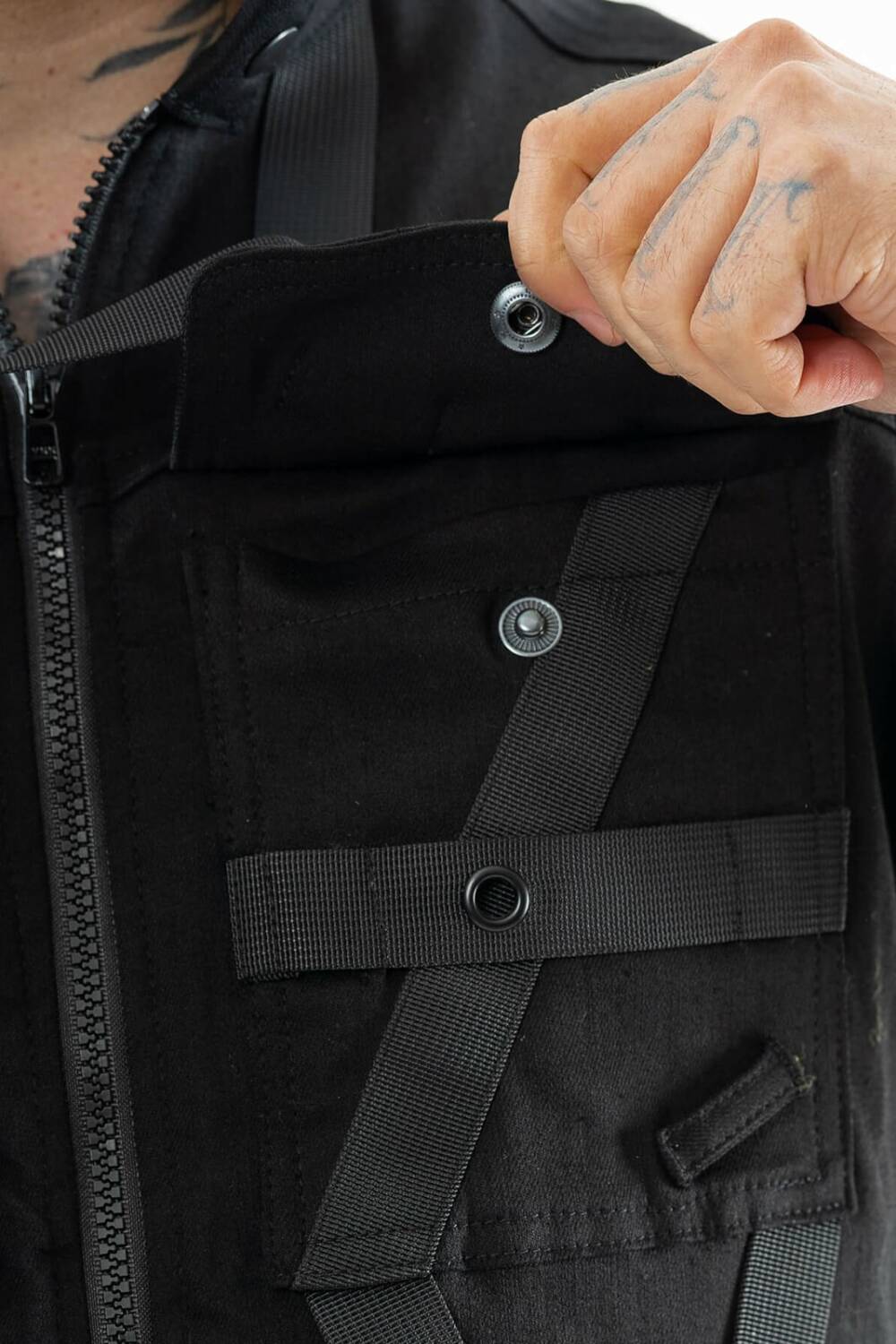 Chemical Black Vest Ryder - Image 4