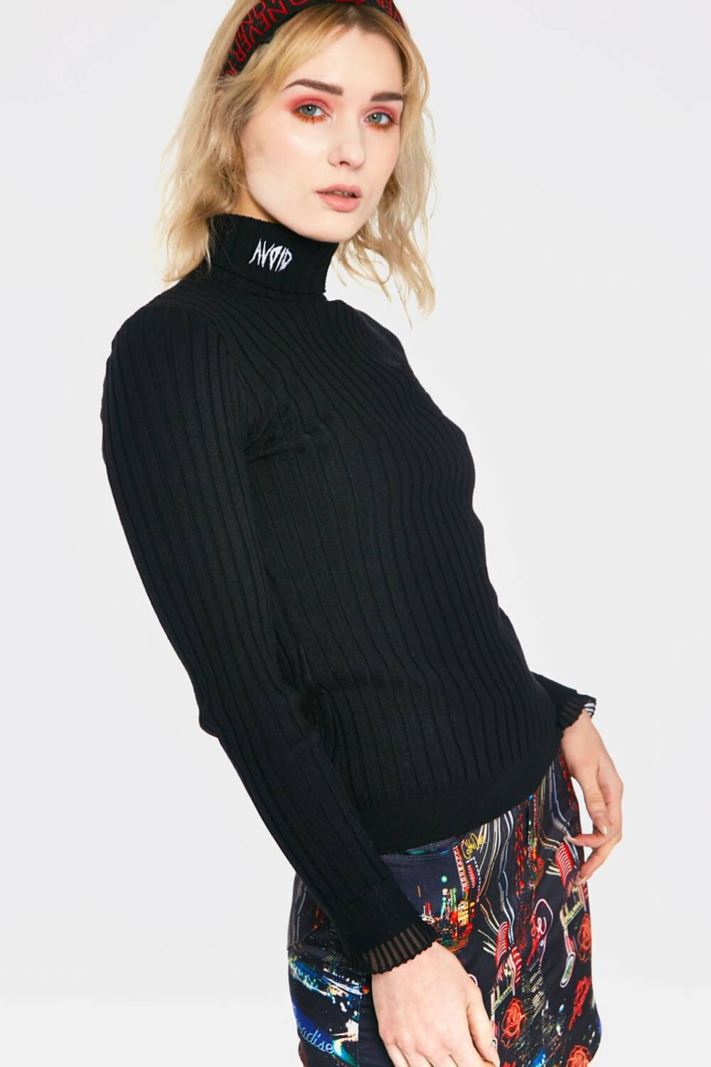 Jawbreaker Sweater Avoid Turtle - Image 4