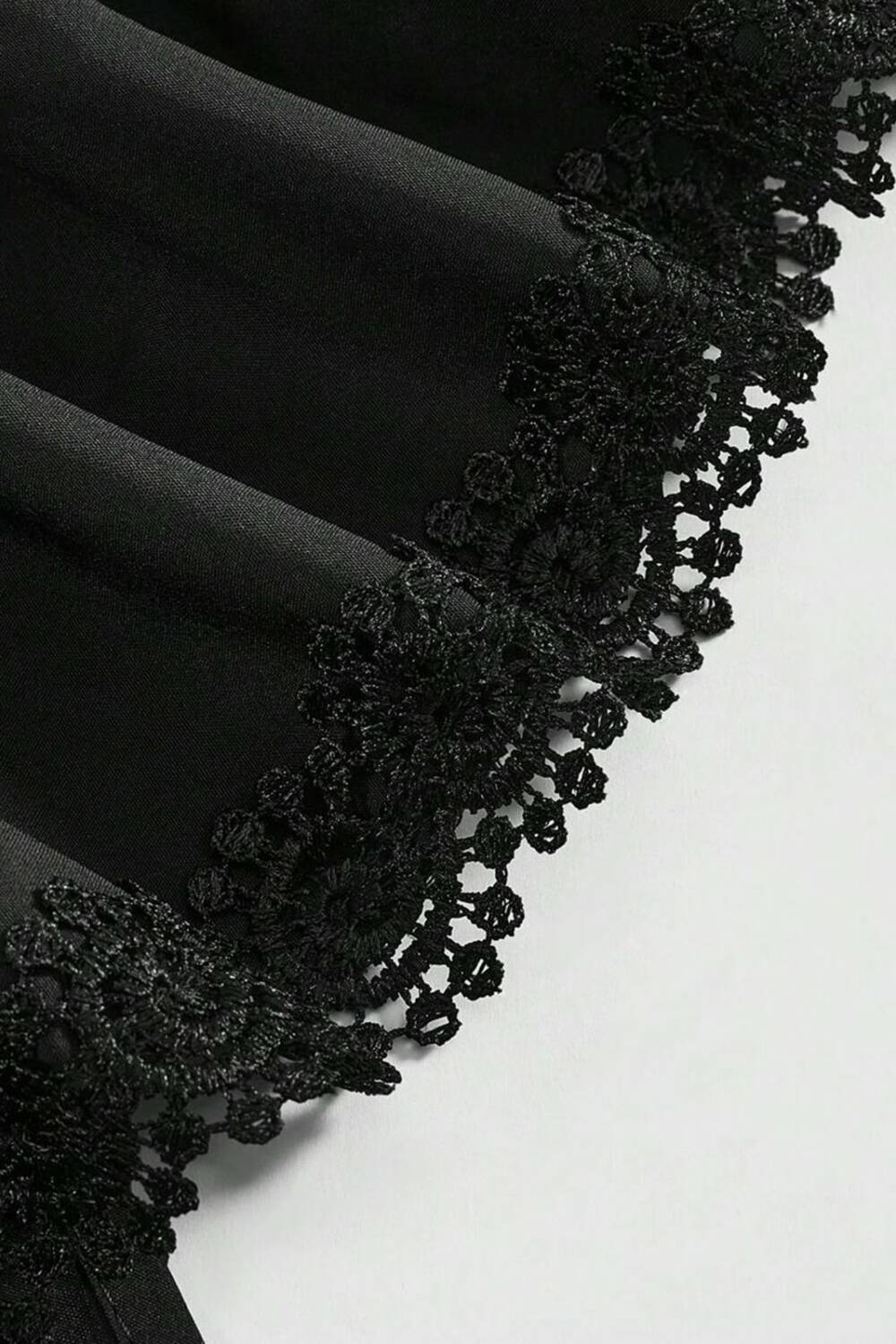 Romwe blouse Moonlace Ruffle - Image 4