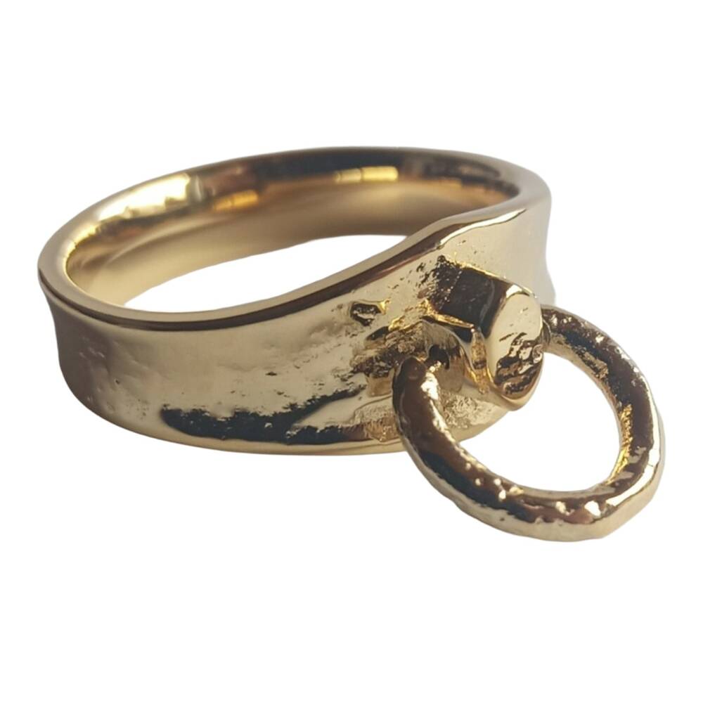 White Dragon Ring Story of O - Dungeon