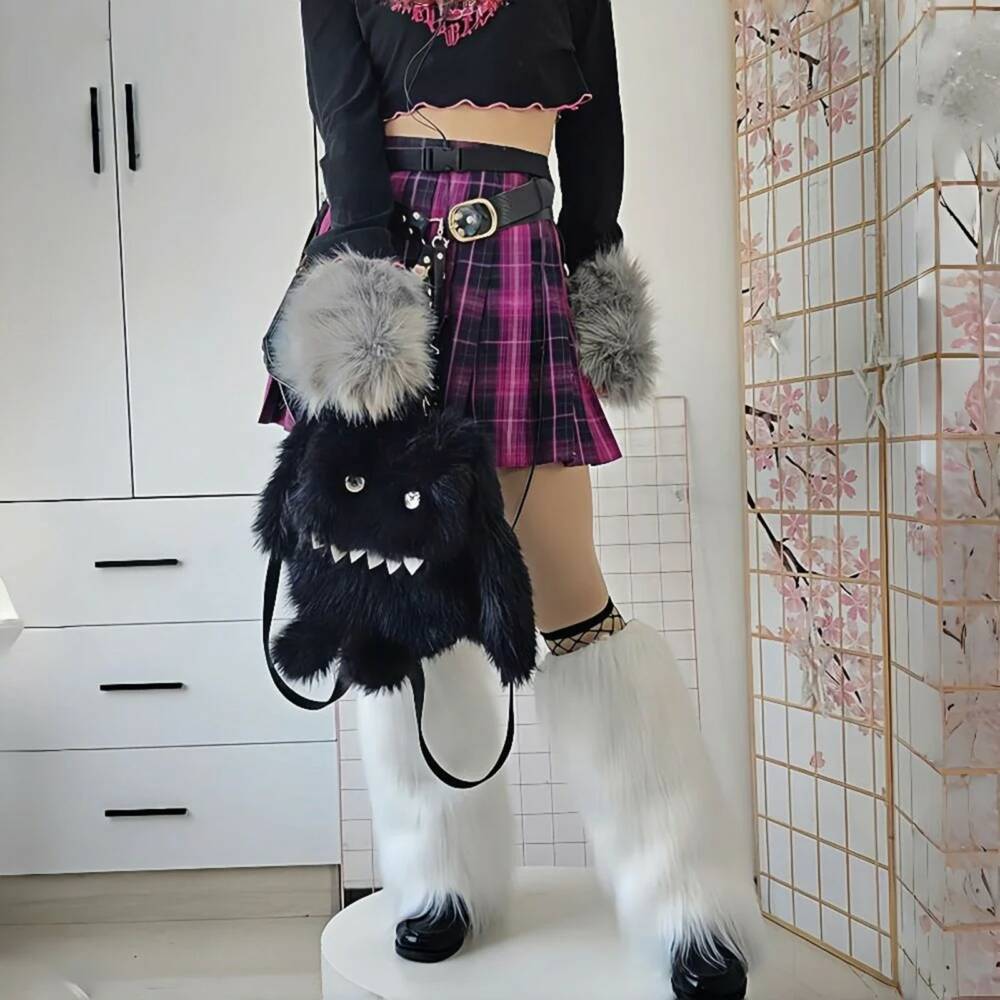 PlushThis backpack Spooky Cute Bunny - Image 2