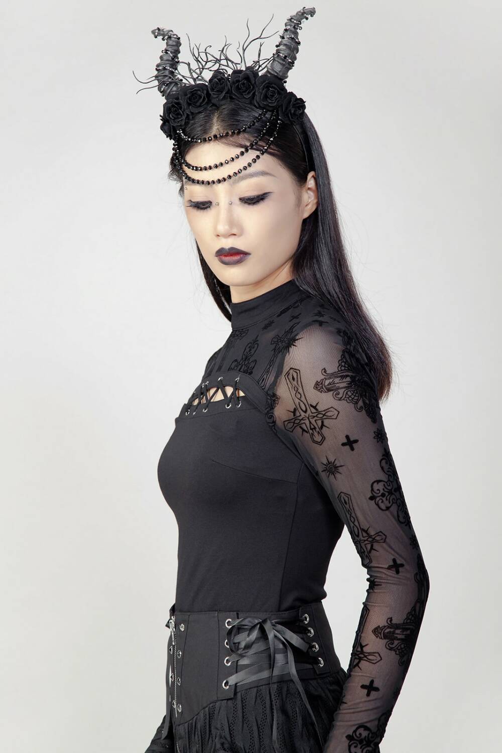 RNG Hairband Gothic Witch Horns - Image 4